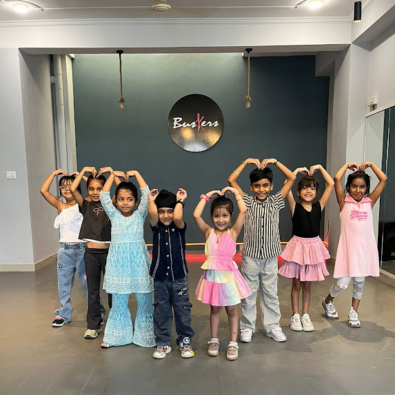 Dance-Academy-In-Patrakar-Colony