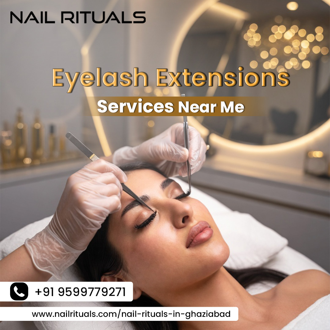 Eyelash-Extensions-Services-Near-You-for-Stunning-Eye-Looks