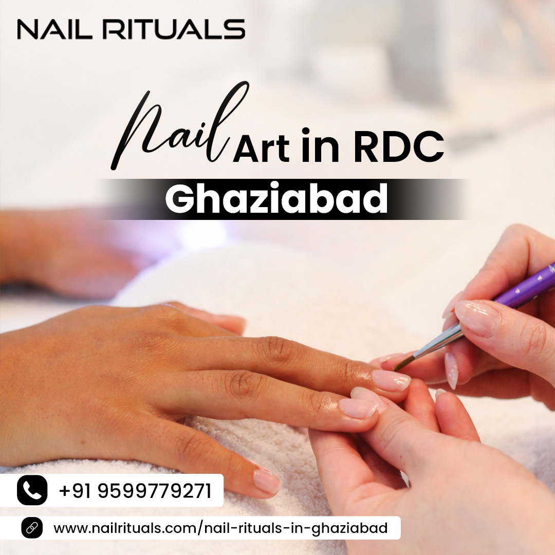 Nail-Art-in-RDC-Ghaziabad-for-Trendy-and-Stylish-Nails