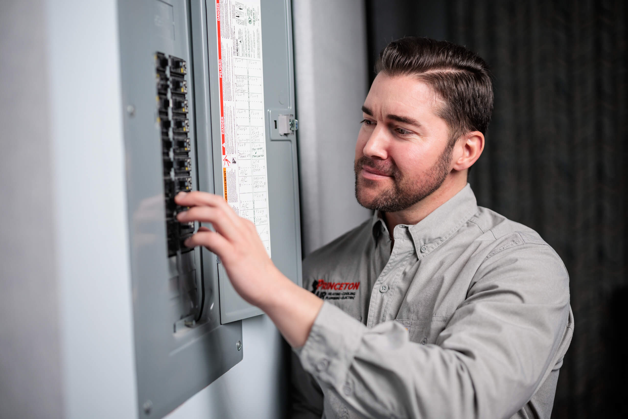 pa-technician-electrical-panel-serivces-d