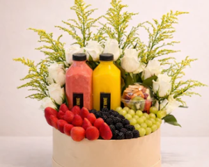 Fresh_Fruit_Roses_Gift_Box