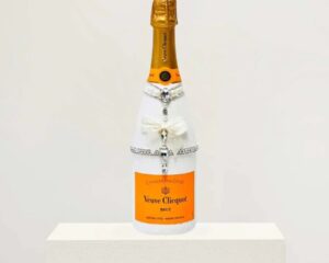 hand-painted-veuve-clicquot-champagne-900×900-1.jpg_2-1