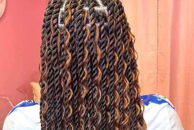 a68a3578e38049a4b6b26ad64c5e87-majestic-african-braiding-biz-photo-df358cfb675749aa9fb79f106ebe6d-booksy-1